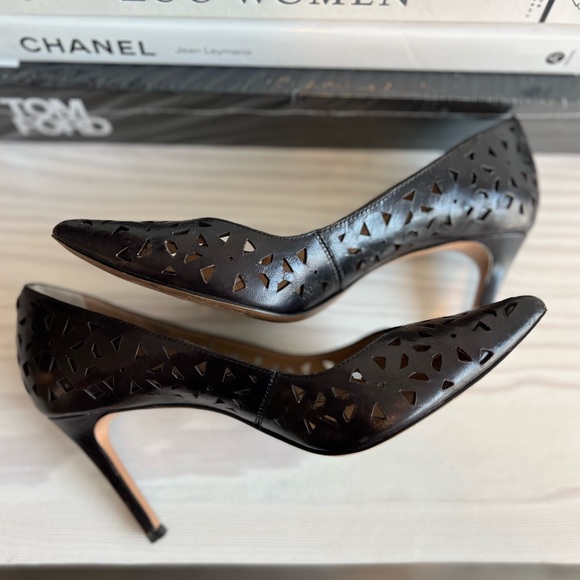 Banana Republic Leather Pumps - Picture 4 of 5